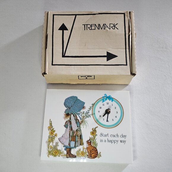 Vintage Holly Hobbie Wall Clock by Trenmark, Inc. With Original Box - Picture 13 of 14